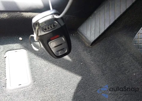 2013 Audi A8 3.0T z USA, uszkodzony, nr VIN WAUAGAFD6DN006259